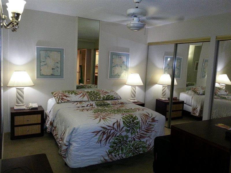 Waikiki Beach Condominiums Honolulu Bagian luar foto