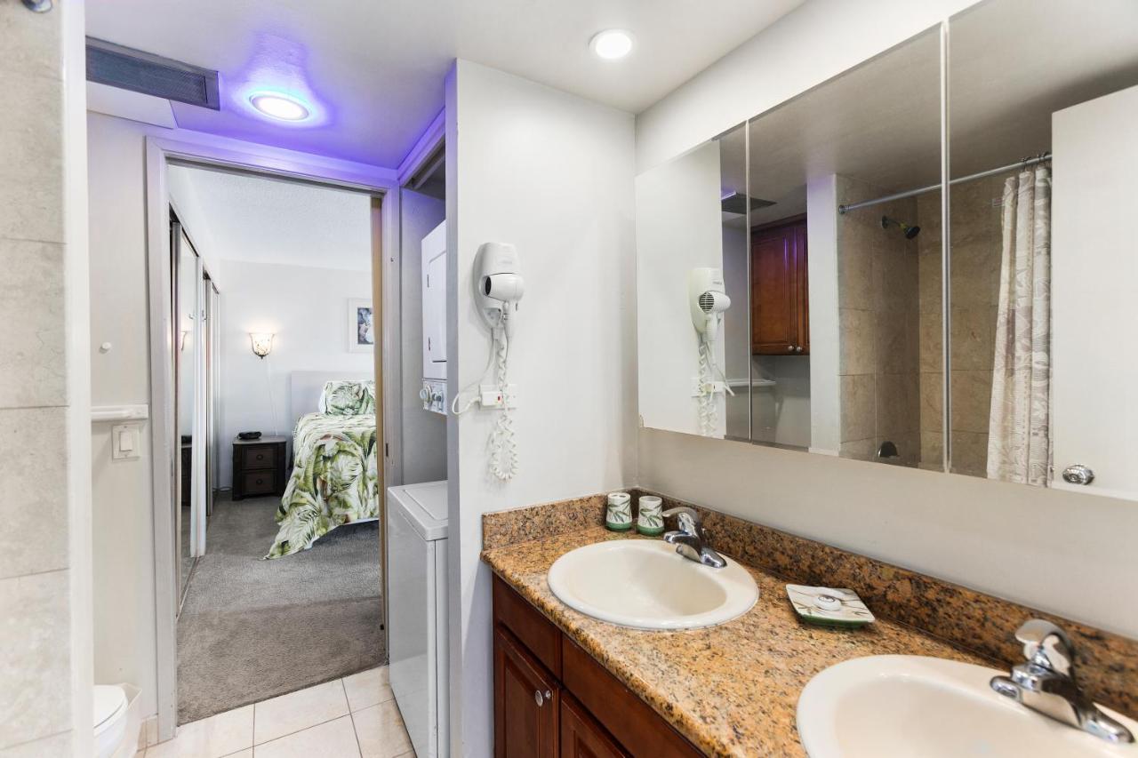 Waikiki Beach Condominiums Honolulu Bagian luar foto